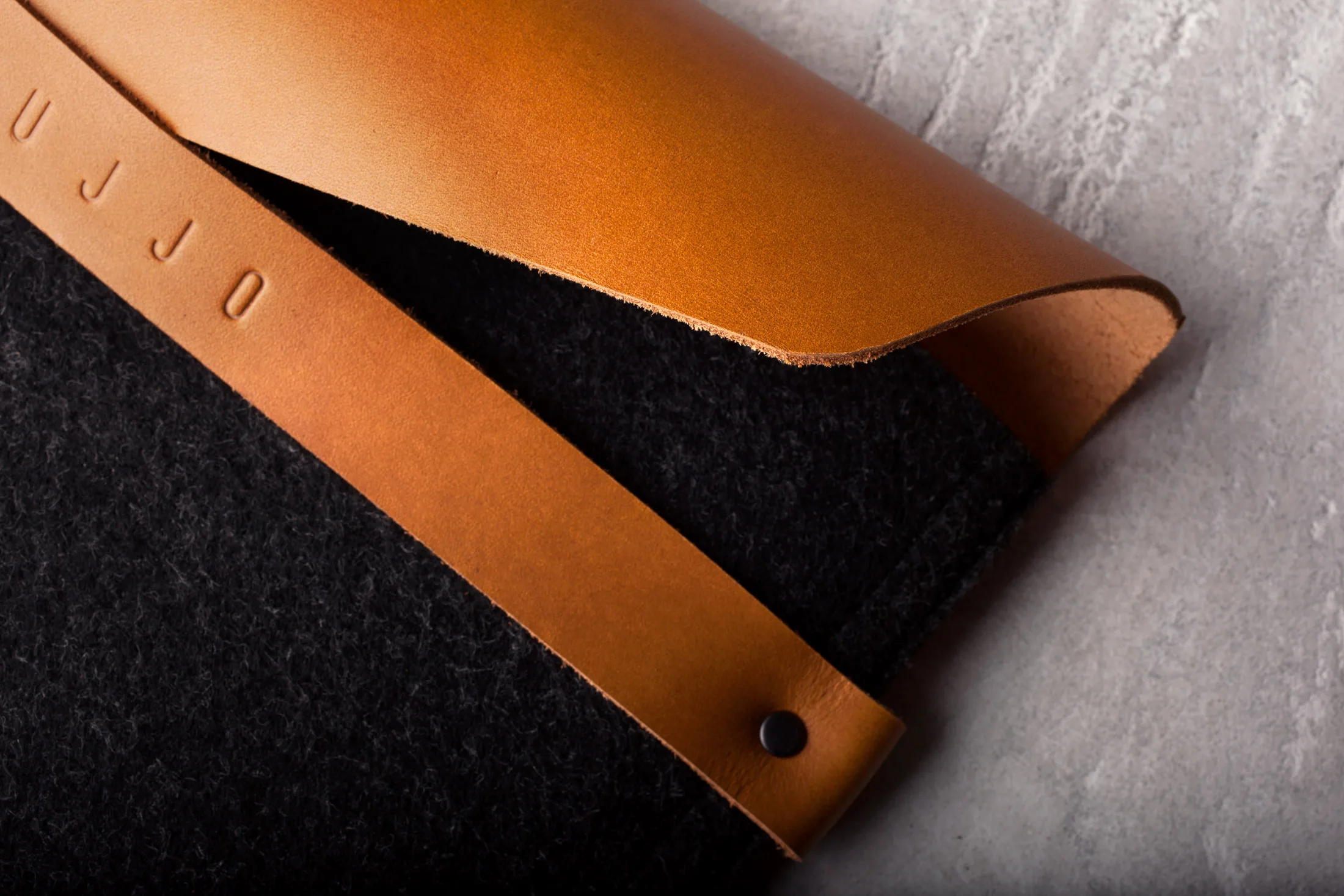 Mujio iPad Envelope Sleeve in Tan
