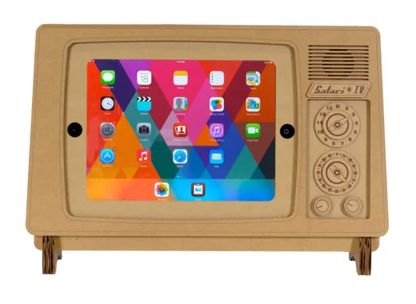 Retro Cardboard TV stand for iPad on CoolMomTech.com