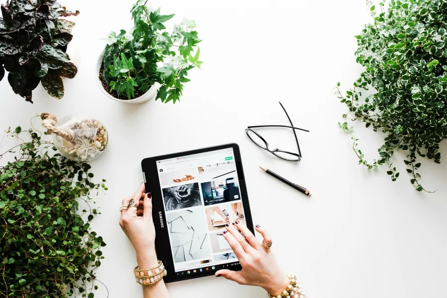 5 of our favorite designer sale site apps