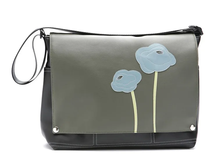 Trucker Dolly laptop bag