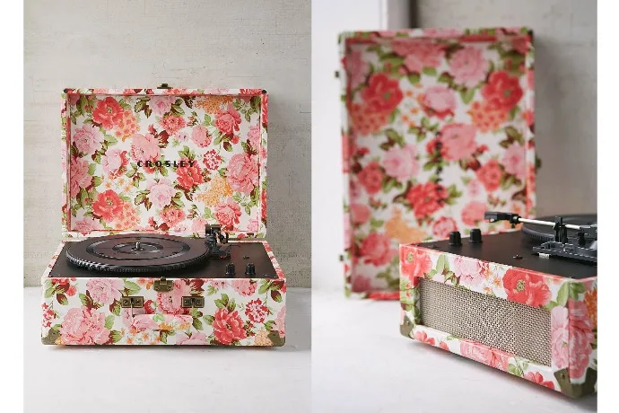 Crosley USB record player gives new meaning to 'flowers for valetine's day' huh?