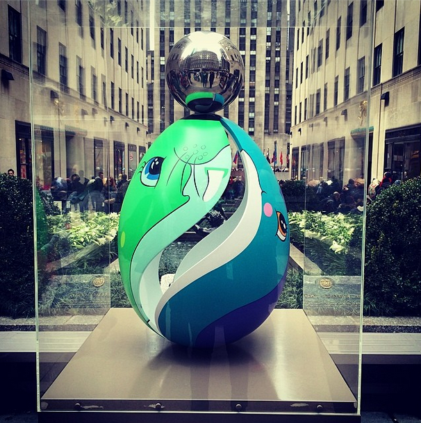 Jeff Koons Easter Egg | photo @hlmurray91