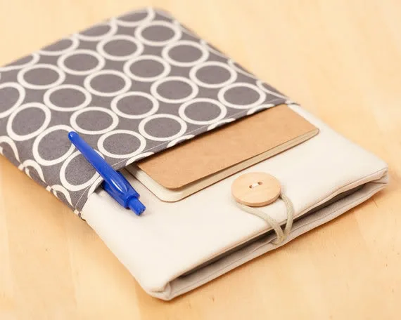 Who's the prettiest Kindle case of them all?