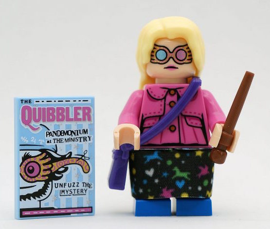 FamousBrick LEGO Minifigures: Luna Lovegood FamousBrick LEGO Minifigures: Luna Lovegood