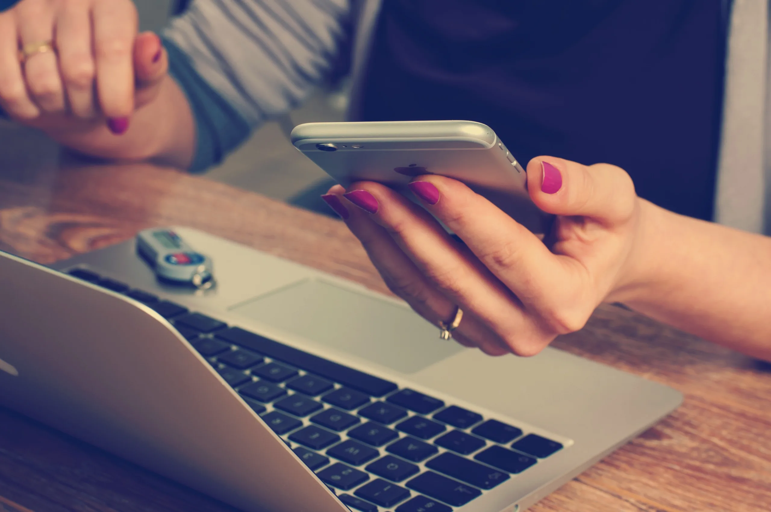 Curb Your Screen Time Addiction series: Narrating your phone use aloud