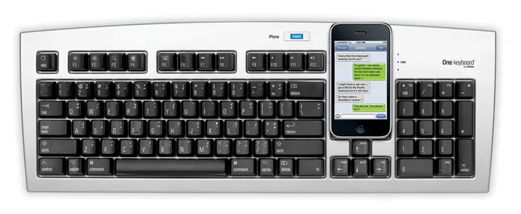 Piquing Our Geek: The computer keyboard and smartphone come together as one