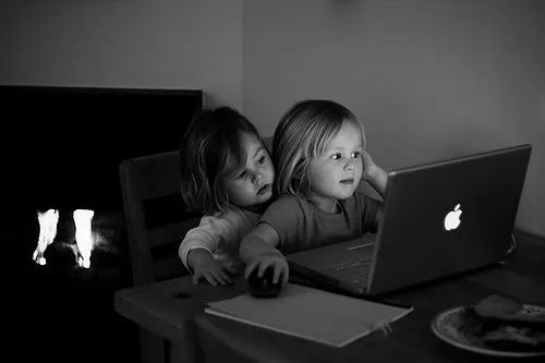 Internet safety for kids from CYBERsitter