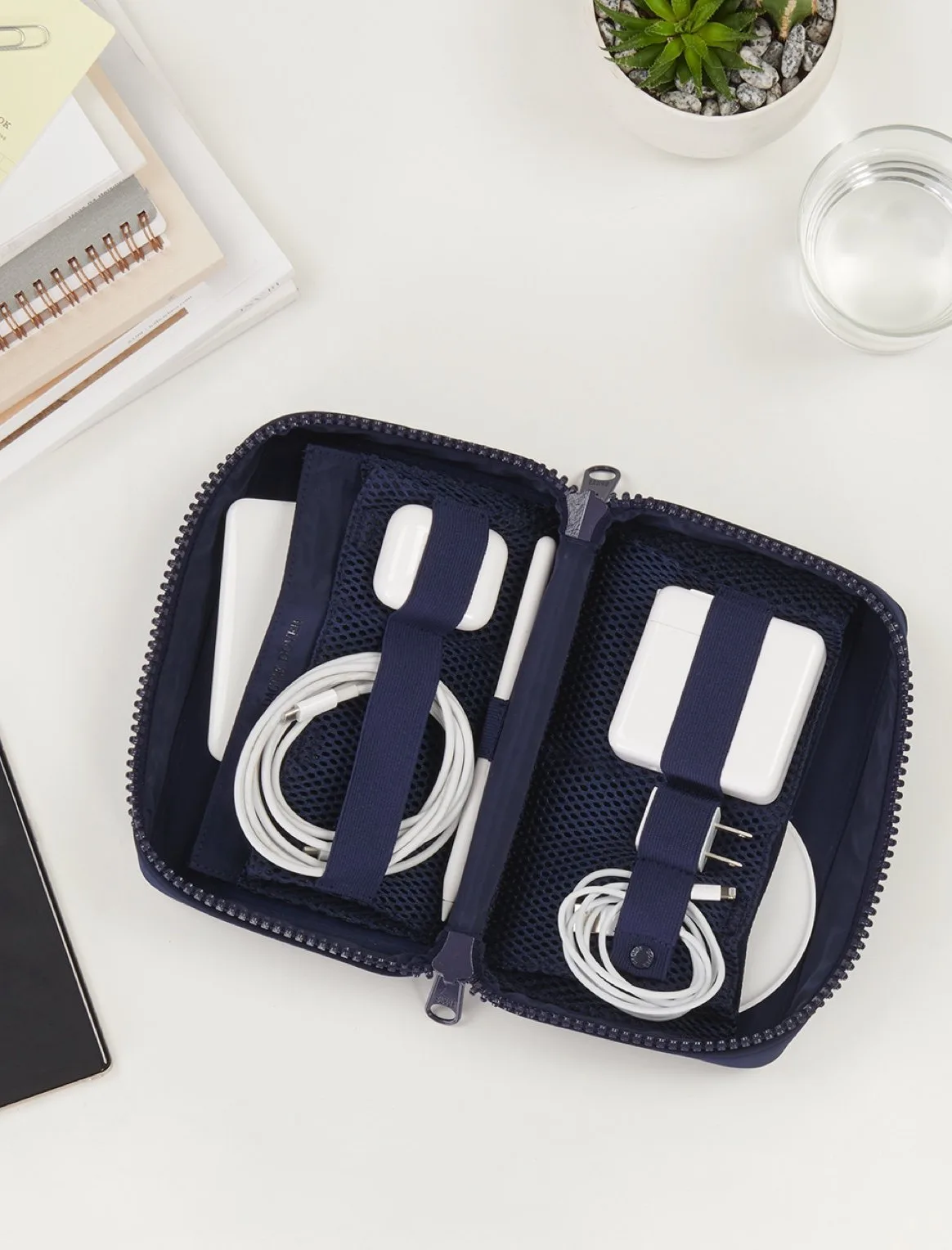 Dagne Dover tech pouch