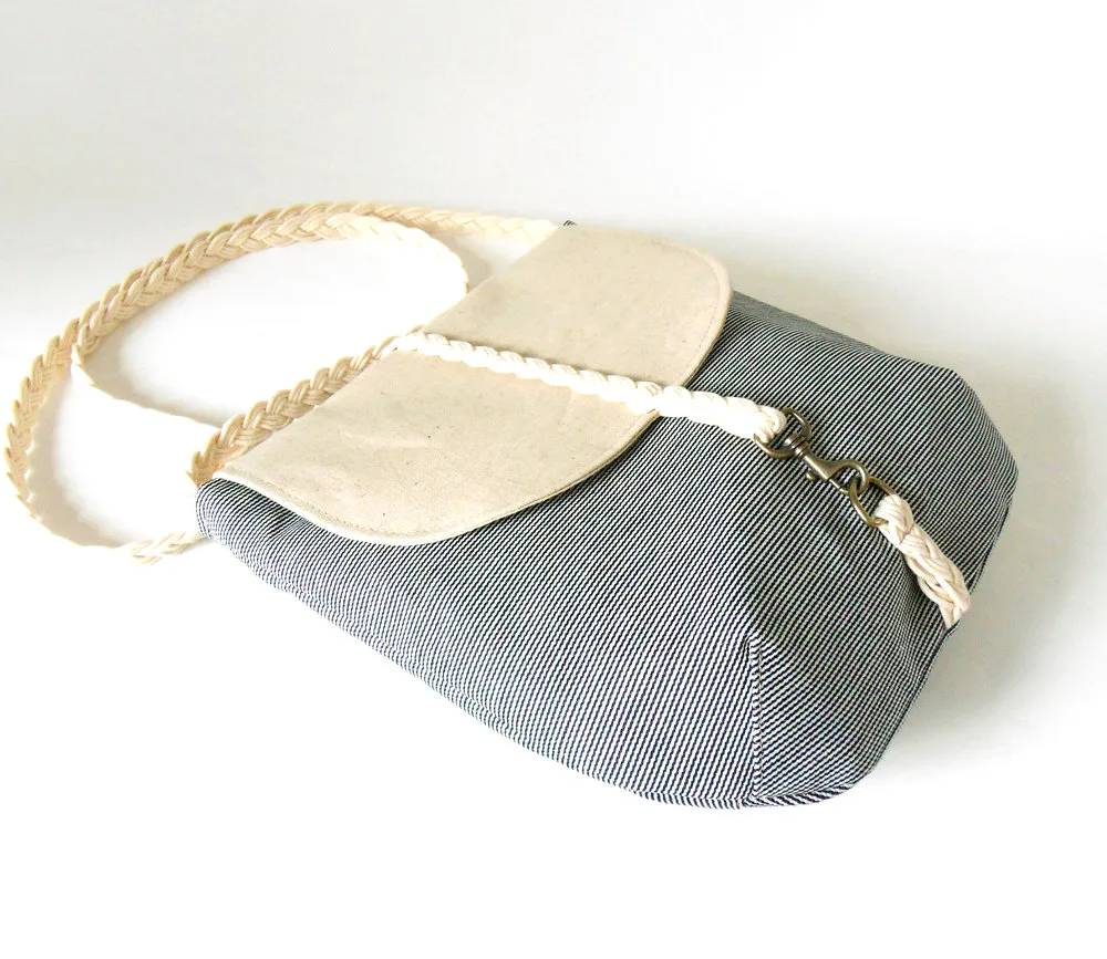 iPad shoulder bag by Bagy Bag