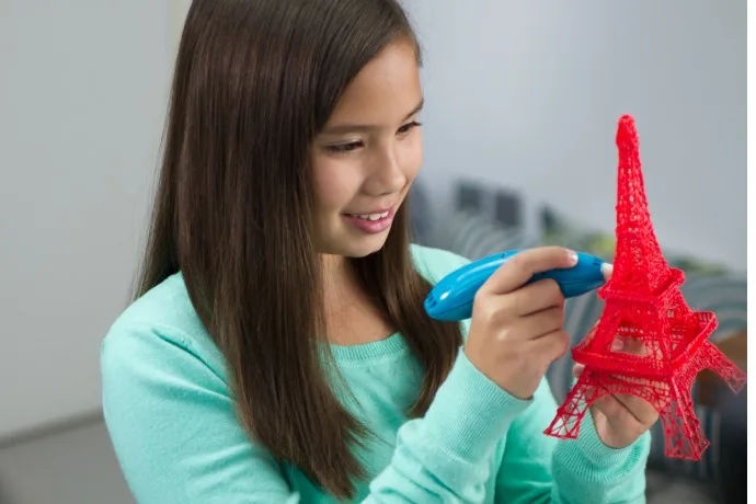 3Doodler Start, a 3D printing pen that is safe for kids