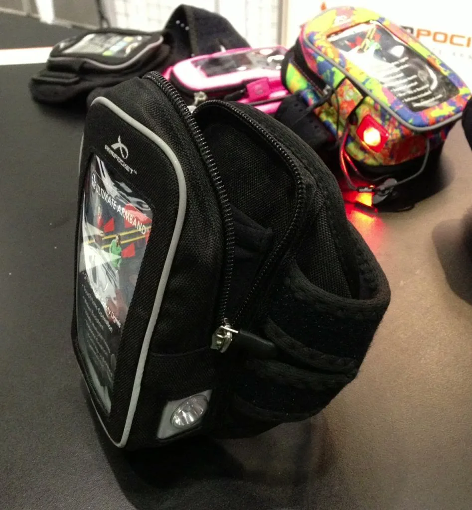 Run until the break of dawn with the Armpocket Nighthawk