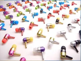 Totally customizable earbuds to match the iPod to match the outfit.