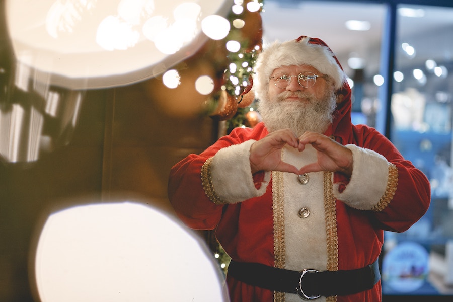 Things Alexa can do during the holidays: Find out if you're on Santa's nice list | Photo by Guilherme Stecanella via Unsplash