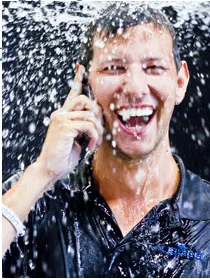 Piquing Our Geek: Liquipel