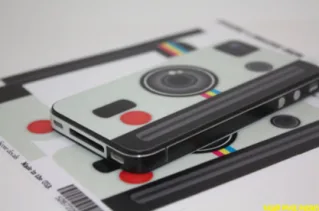 Turn your iPhone into a Polaroid