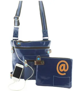 3 Stylish bags that power your gadgets