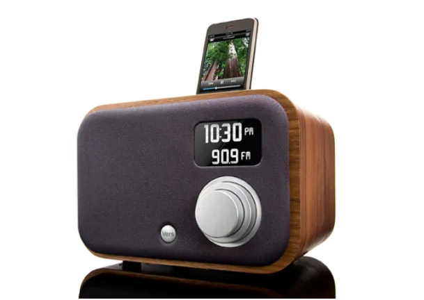 Vers 1.5R radio and sound system | Cool Mom Picks