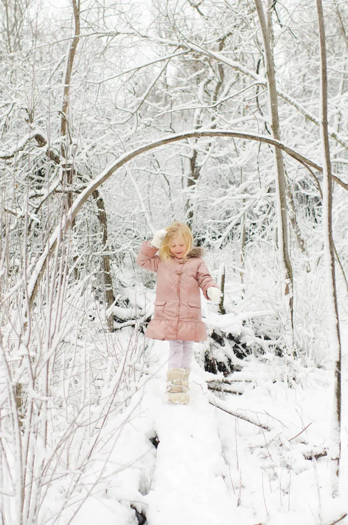 How to take better holiday photos: How to shoot in the snow by Amy Lockhart for Clickin' Moms How to take better holiday photos: How to shoot in the snow by Amy Lockhart for Clickin' Moms