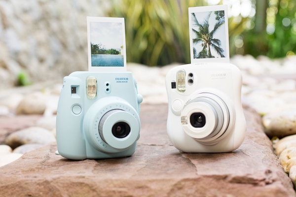 Best kids tech toys and gifts: Fujifilm Instamax Mini Camera