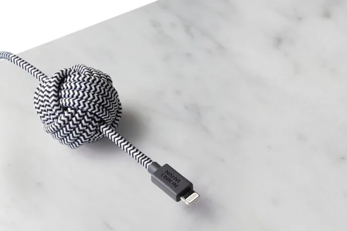 Long charging cords: The frequent yapper’s dream gift.