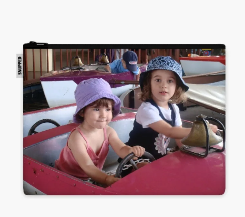 A custom laptop sleeve that’s the perfect gift for the modern mom