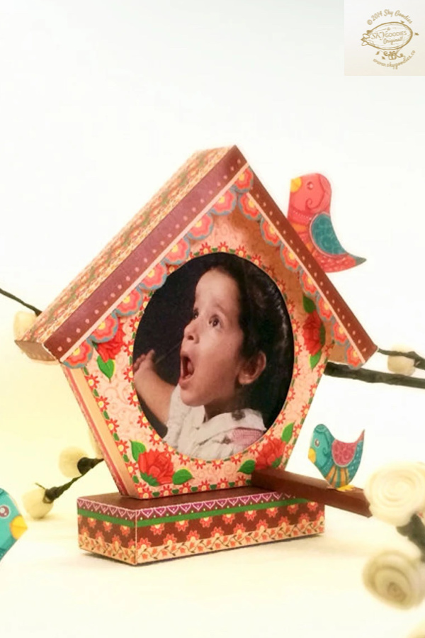 Printable vintage birdhouse photo frame kit from Sky Goodies