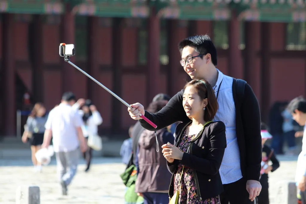 5 smart selfie stick alternatives. Because OH NOES, NOT A BAN ON SELFIE STICKS.