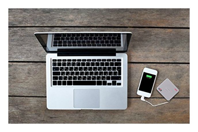 Coolest new tech gadgets of 2015: Portable chargers | Cool Mom Tech Editors' Best