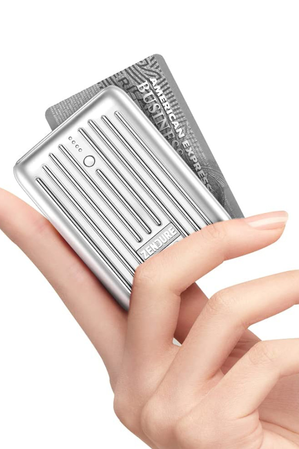 Zendure portable battery for phones/tablets: top-rated, affordable, and so tiny! Lots of cute colors too | gifts for college students