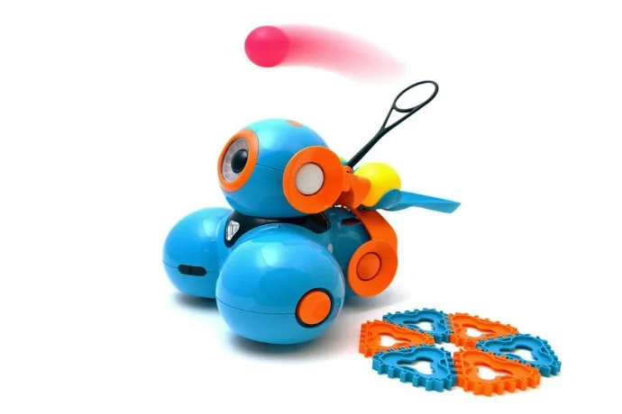 Sponsored Message: Dot and Dash robots from Wonder Workshop just got a whole lot cooler