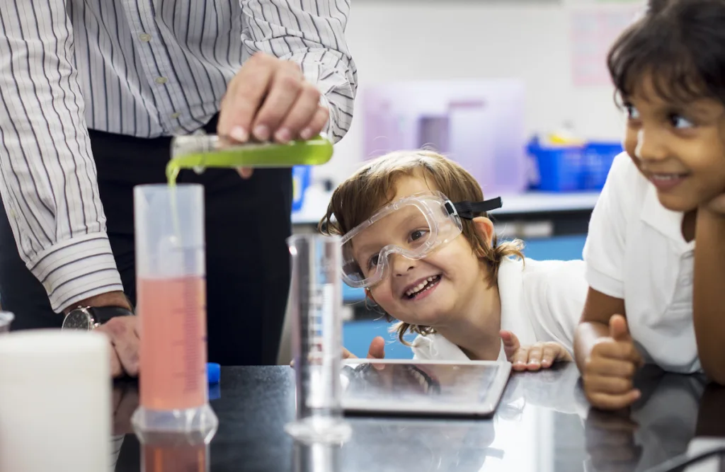 A great list of science activities for kindergarteners | Cool Mom Tech