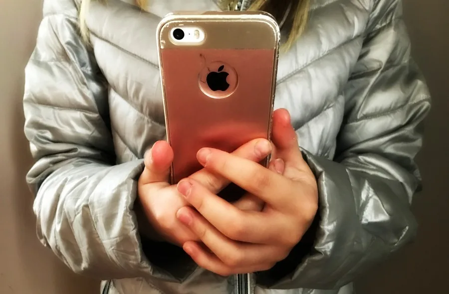 A lawyer rewrote the Instagram Privacy Policy in child-friendly language. Read up, parents.