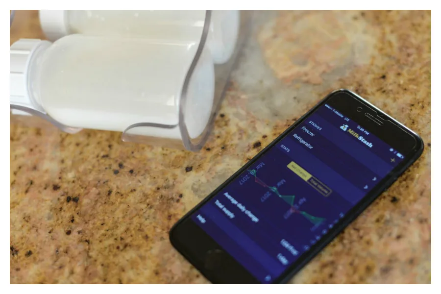 We love these new breastfeeding apps. Because nursing moms need all the help they can get!