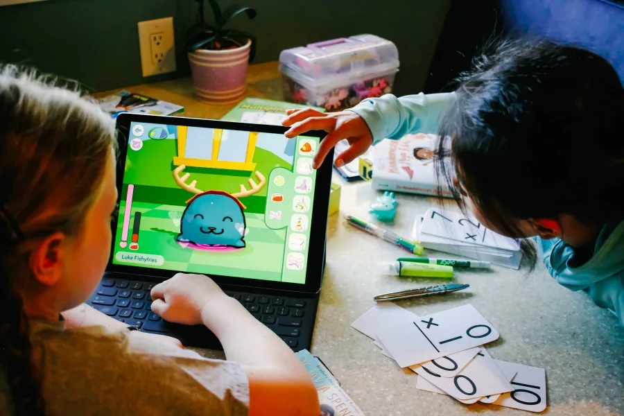 codeSpark Academy coding apps for kids | learn more at coolmomtech.com and get a free 7-day trial | Sponsor