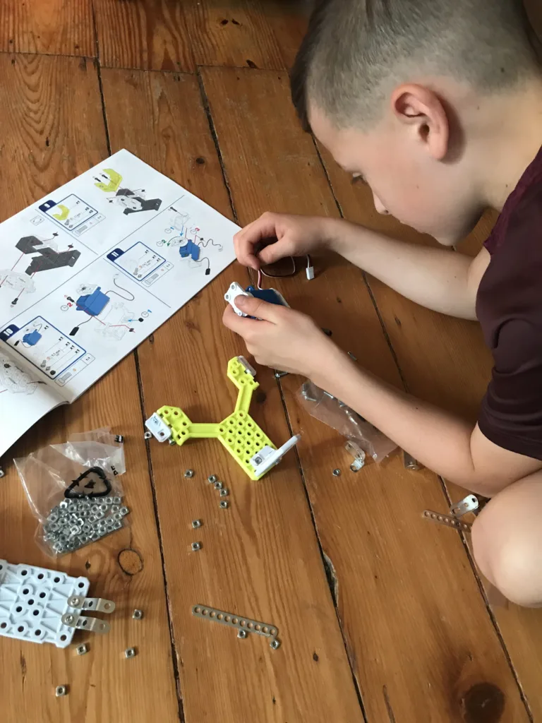 Meccano M.A.X robot | Sponsor