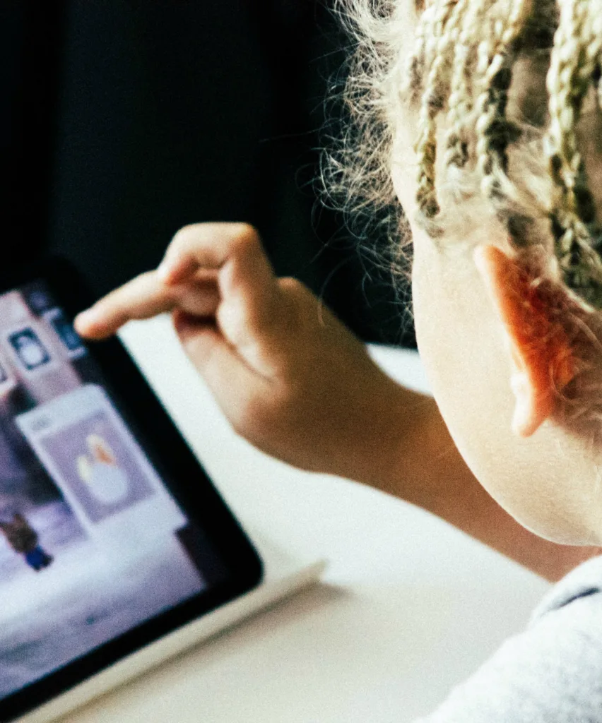 3 ways parents can raise smart, savvy digital citizens | Cool Mom Tech 3 ways parents can raise smart, savvy digital citizens | Cool Mom Tech