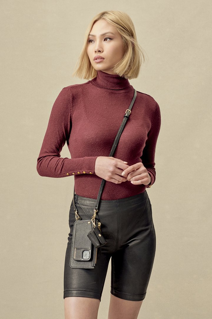 Bandolier AirPods Pro pouch