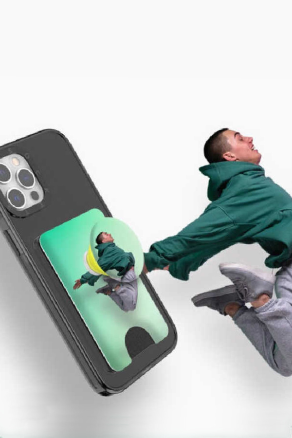 A custom Pop Socket makes a cool personalized tech stocking stuffer 2021 holiday gift guide | cool mom tech