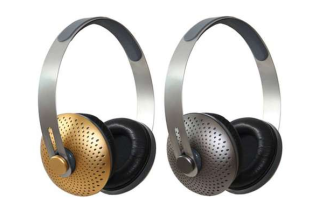 Piquing our geek – Recyclable cornstarch headphones