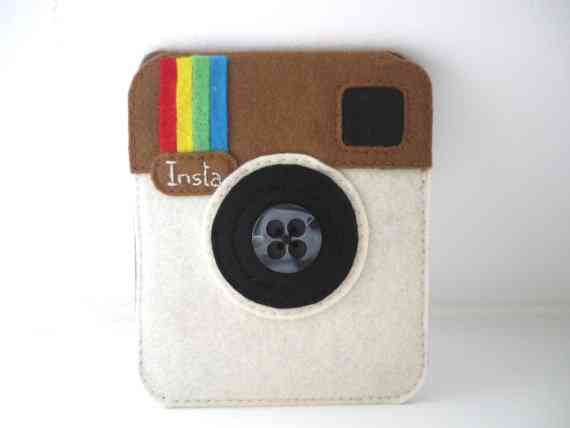 Showing your love for Instagram on your phone case