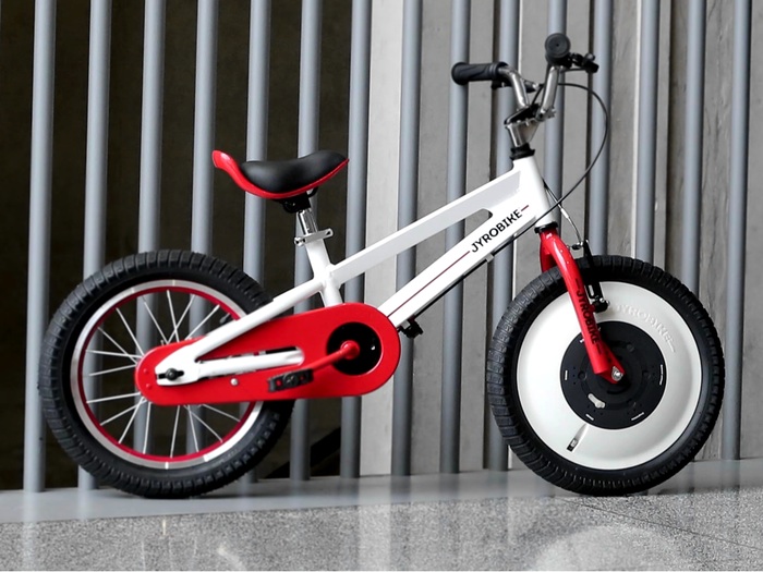 The Jyrobike: Science meets technology meets whoa, my kid is finally riding a bike.