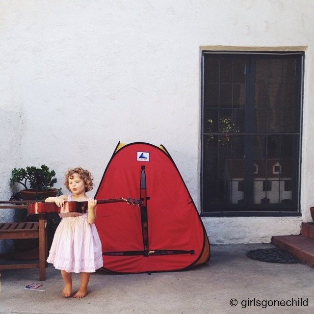 How to get best Instagram shots of kids: Vary your perspective | © girlsgonechild