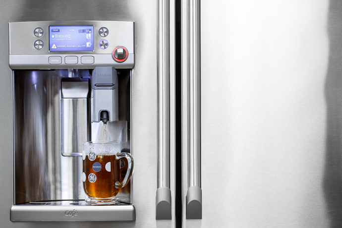 Piquing our Geek: The GE Cafe Series refrigerator now with a built-in Keurig brewer.