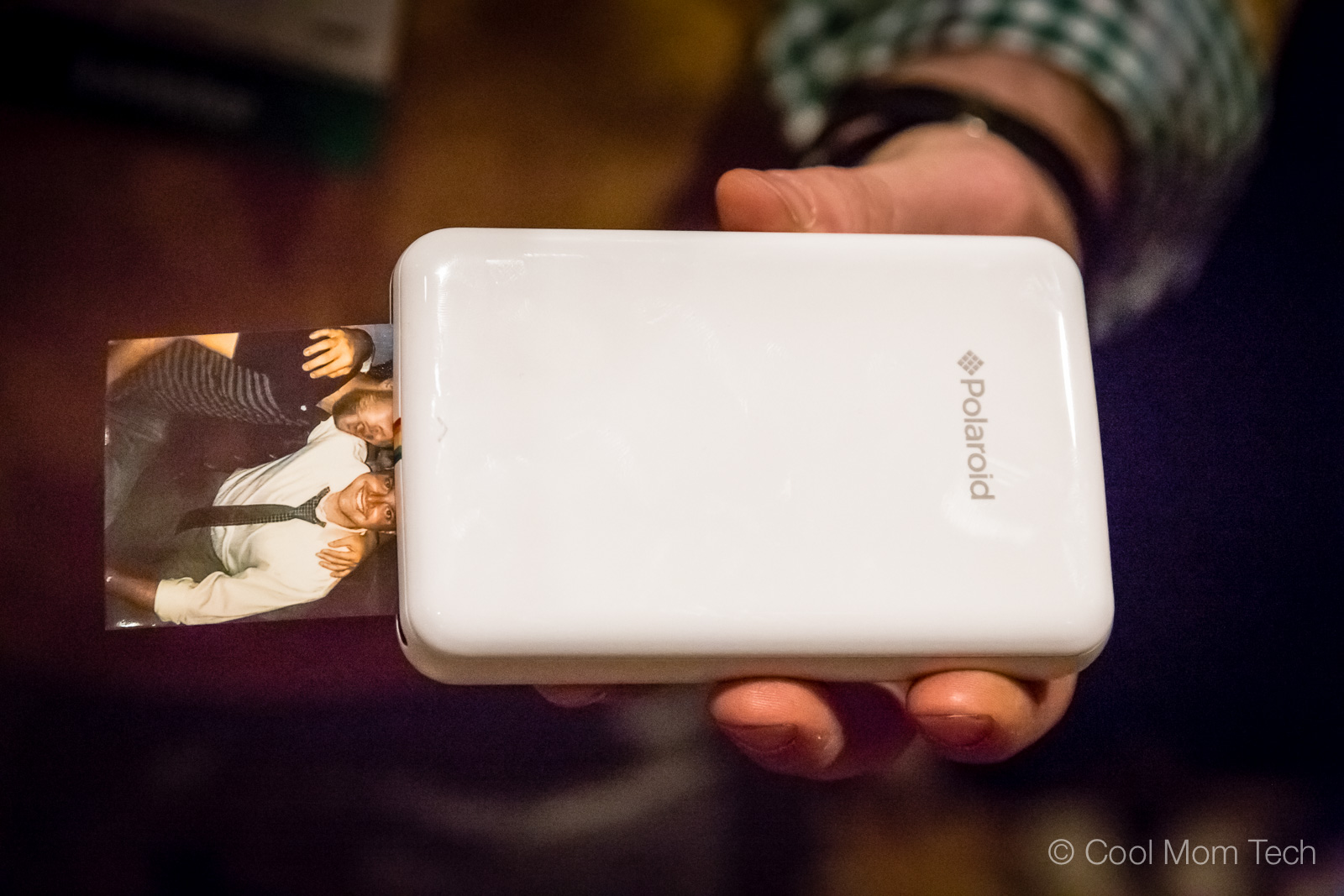 Print your photos on the spot with the new Polaroid zip instant mobile printer