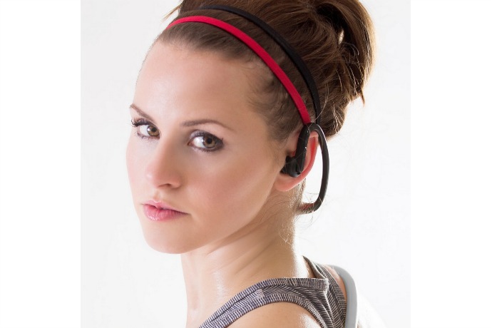The EDGE wireless headset by Red Fox: Turn that fitness resolution into reality