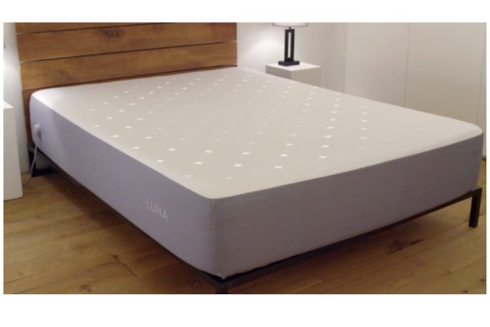 New Luna smart mattress cover tracks sleep, adjusts the temperature, wakes you up, possibly does dishes.