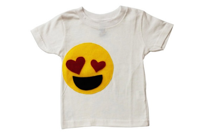 A emoji t-shirt that speaks a thousand words. Even if your baby doesn’t yet.