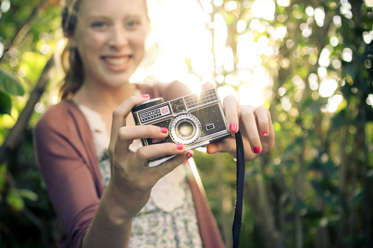 50 Screen-free activities for kids: Learn photography basics