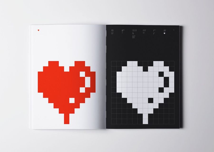 Emoji book: Original designs by Shigetaka Kurita in color and B&W