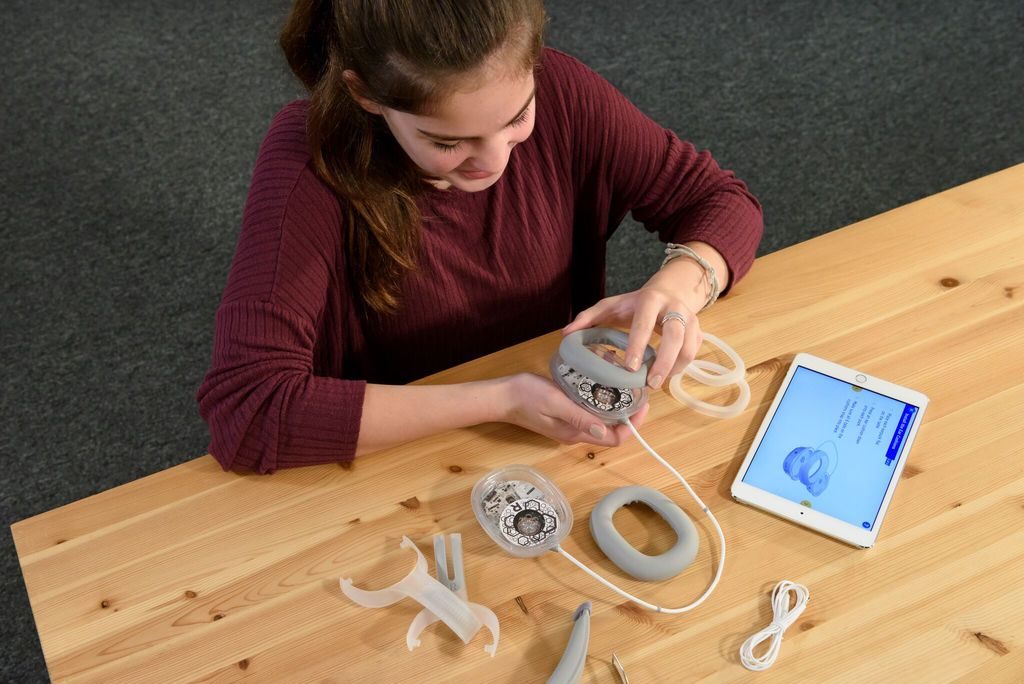 Tech toys for tweens and big kids: BOSEbuild headphones